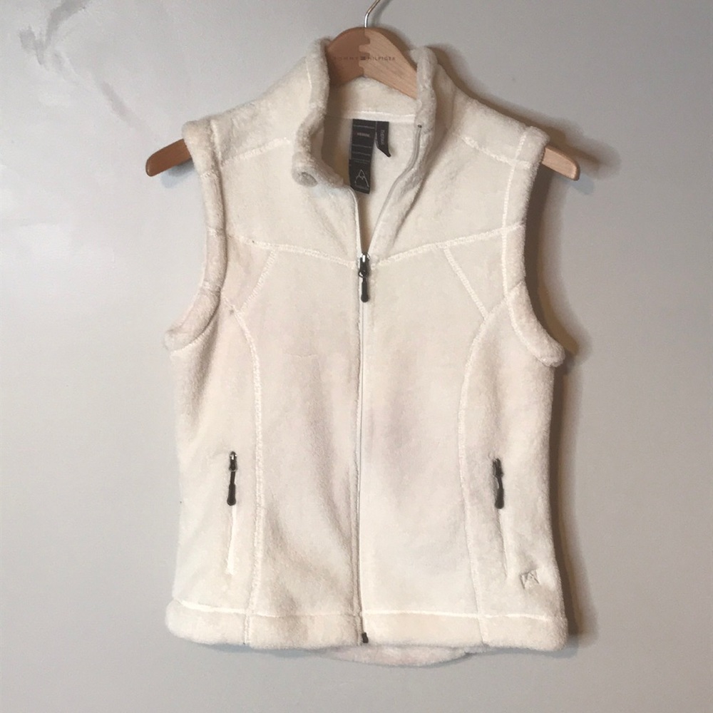 AVALANCHE Ivory Fleece Thermal Vest Medium